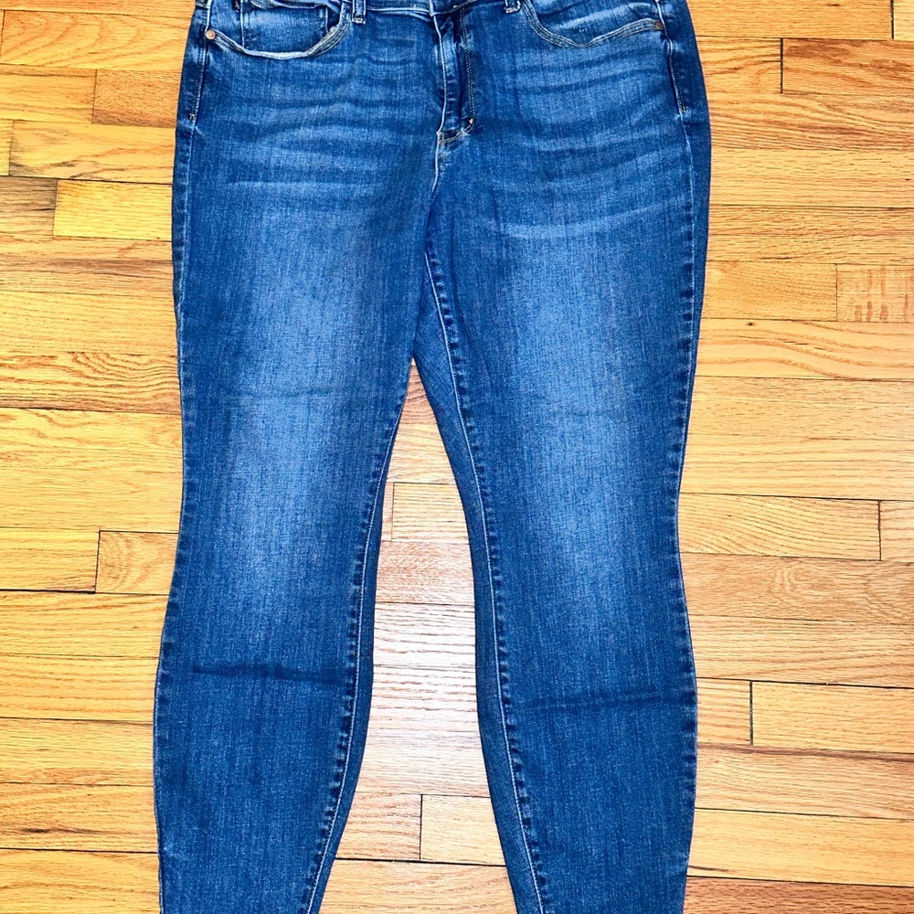 Judy Blue Classic Indigo Skinny Jeans